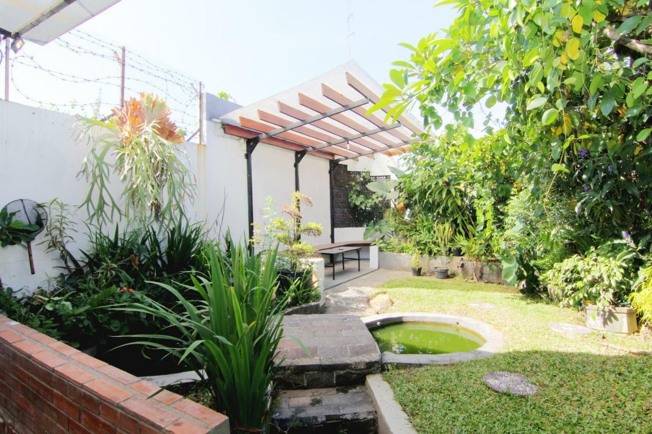 Neo Moritz Homestay Μπαντούνγκ Εξωτερικό φωτογραφία